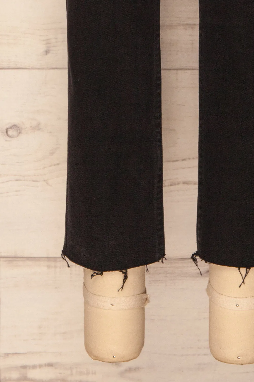 Acosse | Black Straight Leg Jeans