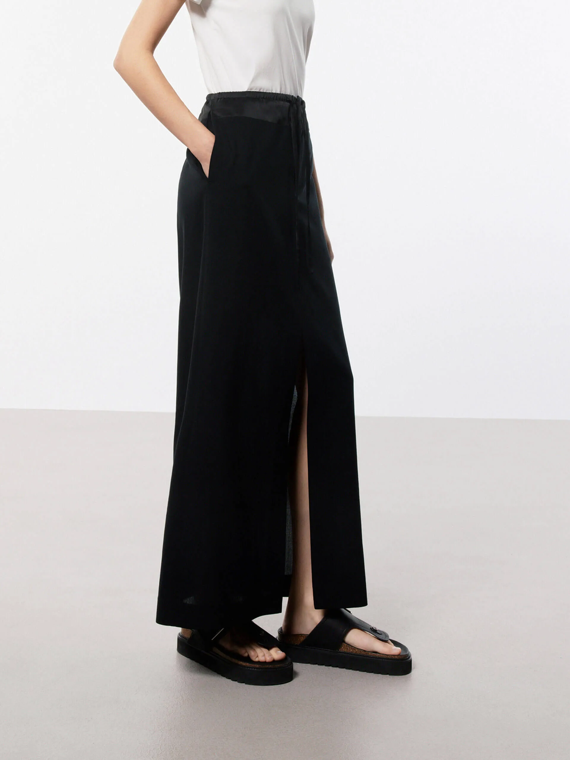 Front Slit Straight Skirt