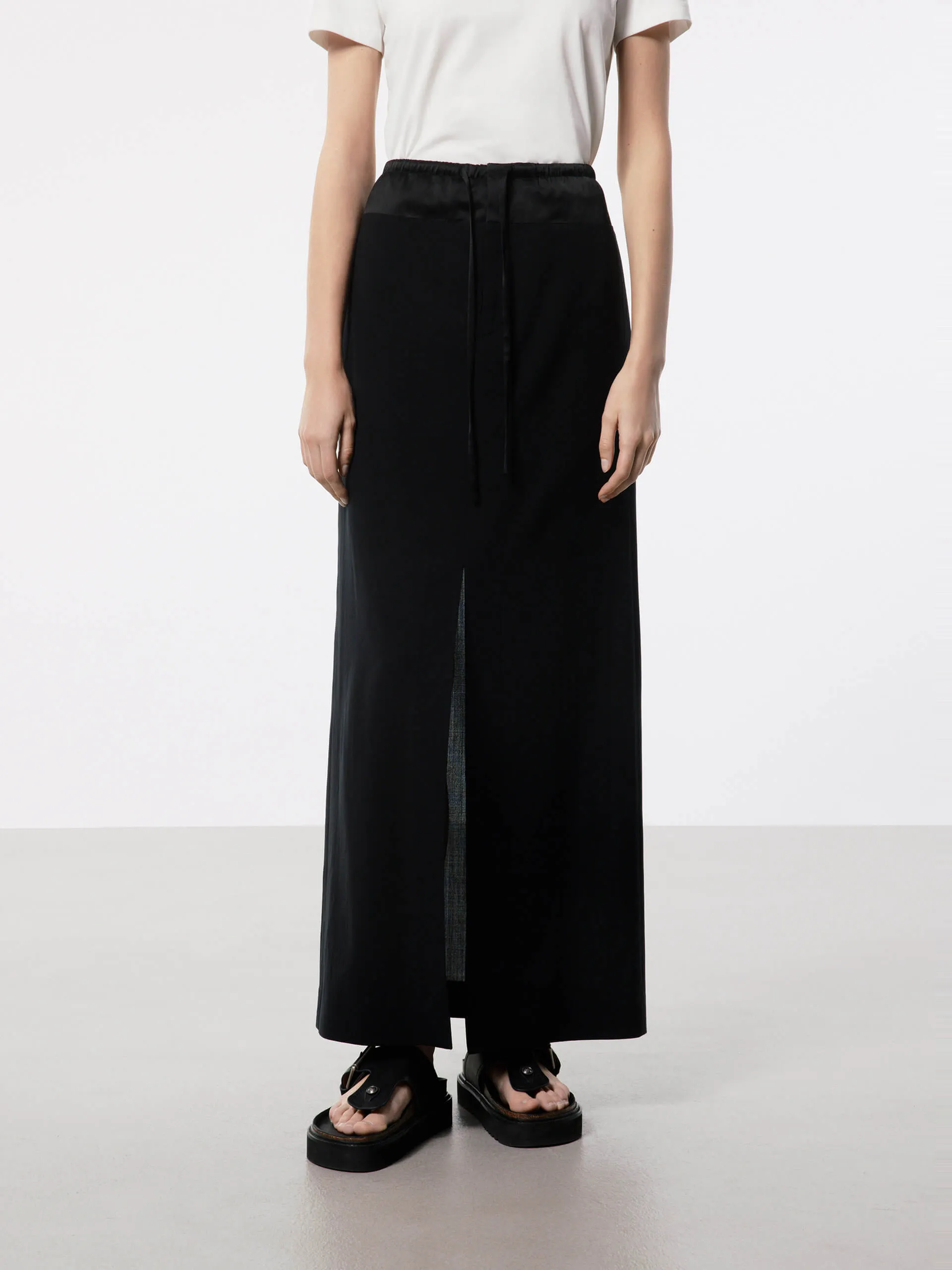 Front Slit Straight Skirt