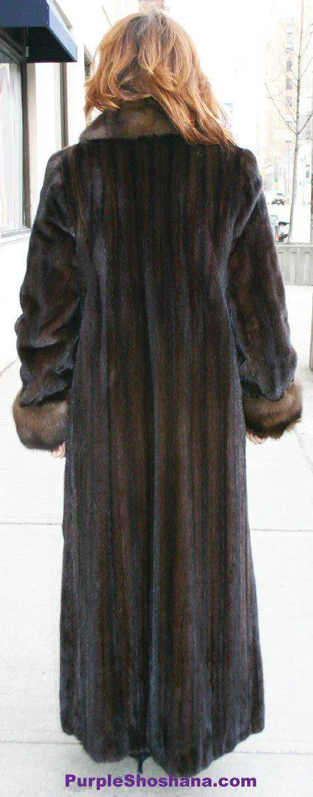 Luxurious NAFA Solid Mahogany Brown Canadian Mink Fur Coat   Sable M