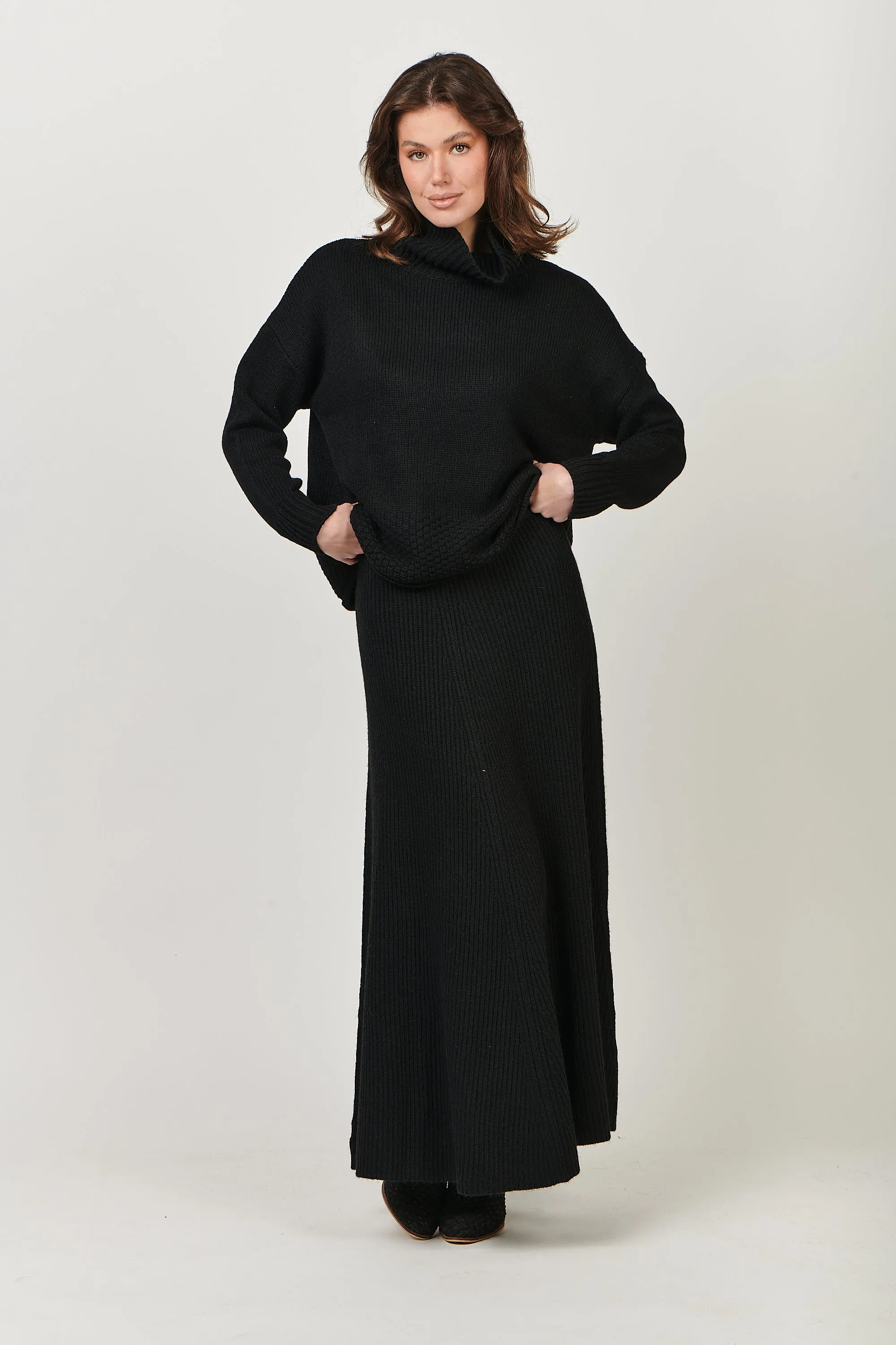 ZO-26 Cashmere Blend Jumper in Black